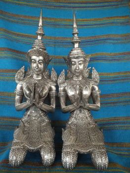 Thai Temple Angels