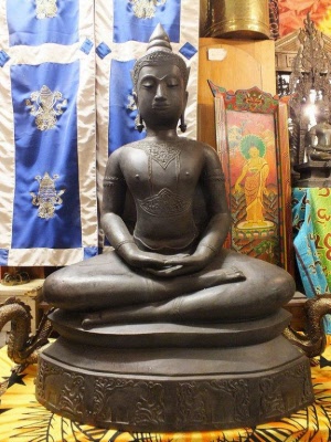 Extra Large bronze Buddha