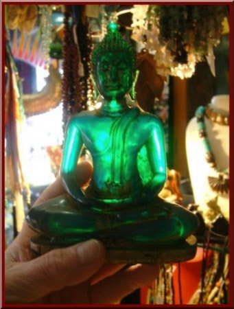 green medium buddha
