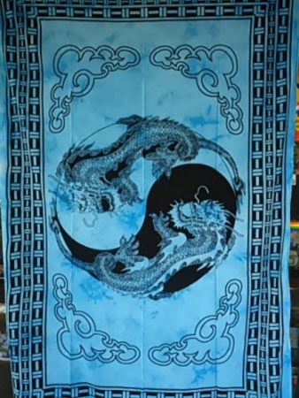yin yang dragons blue
